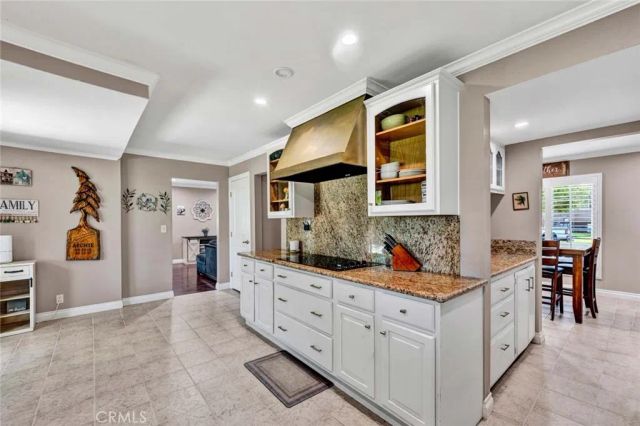 2721 E Adams Avenue, Orange, CA 92867