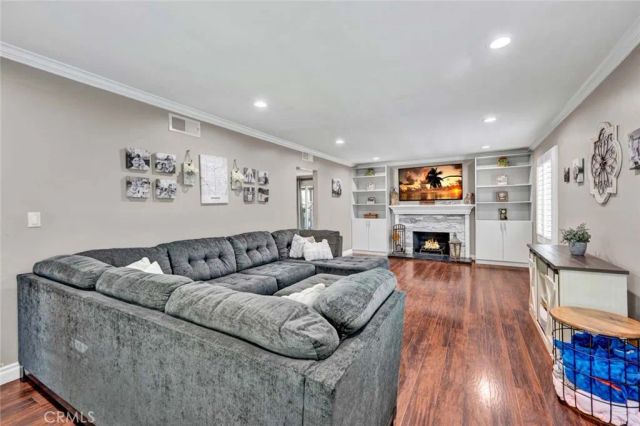 2721 E Adams Avenue, Orange, CA 92867