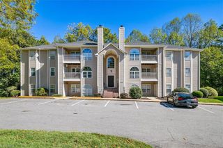 6704 W Friendly Avenue 4E, Greensboro, NC 27410