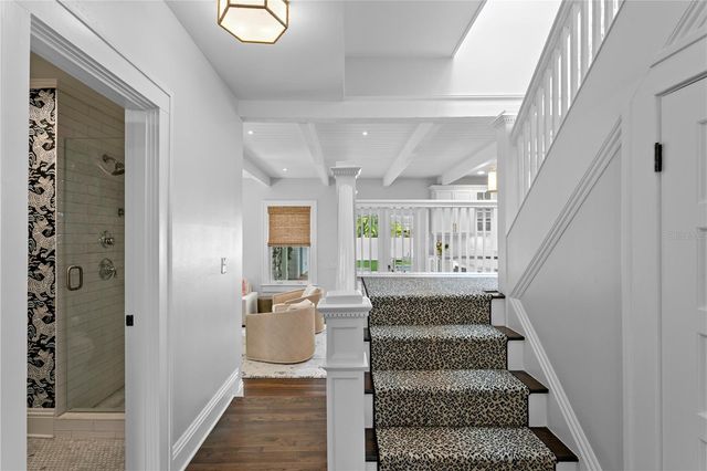 2523 W SUNSET DRIVE, Tampa, FL 33629