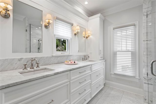 2523 W SUNSET DRIVE, Tampa, FL 33629