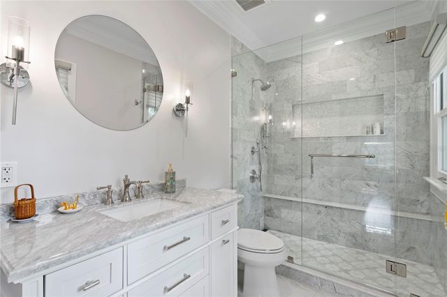 2523 W SUNSET DRIVE, Tampa, FL 33629