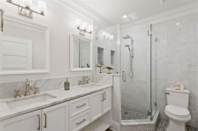 2523 W SUNSET DRIVE, Tampa, FL 33629