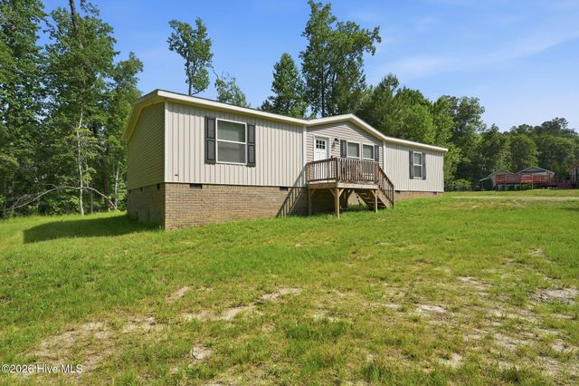 108 Pine Valley Lane, West End, NC 27376