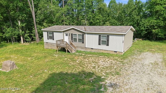 108 Pine Valley Lane, West End, NC 27376