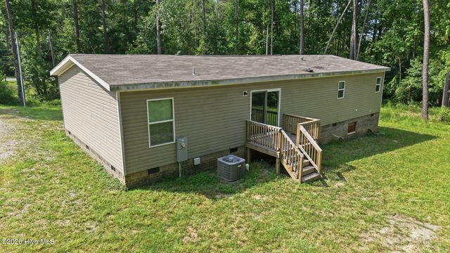 108 Pine Valley Lane, West End, NC 27376