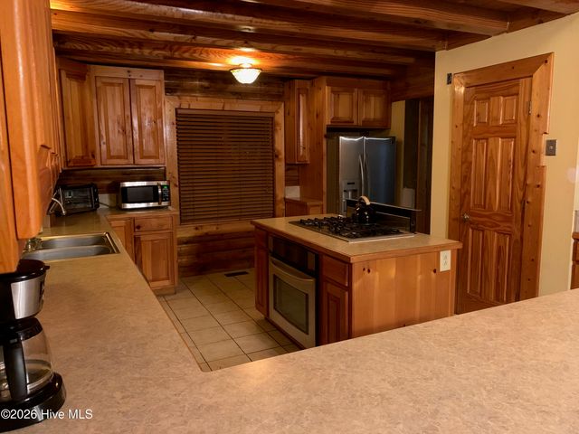 984 Mill Hole Road, Washington, NC 27889