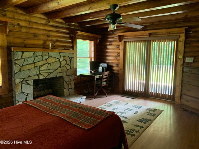 984 Mill Hole Road, Washington, NC 27889