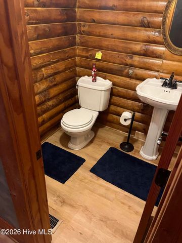 984 Mill Hole Road, Washington, NC 27889
