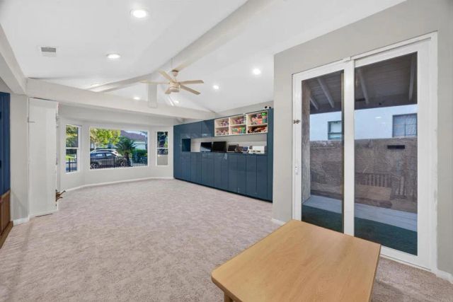 17892 Creciente Way, San Diego, CA 92127