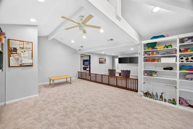 17892 Creciente Way, San Diego, CA 92127