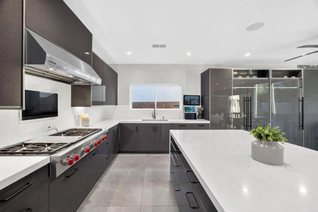 17892 Creciente Way, San Diego, CA 92127
