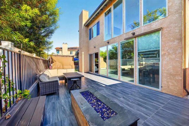17892 Creciente Way, San Diego, CA 92127