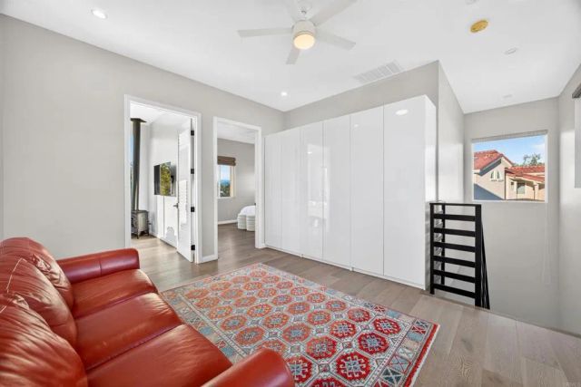 17892 Creciente Way, San Diego, CA 92127