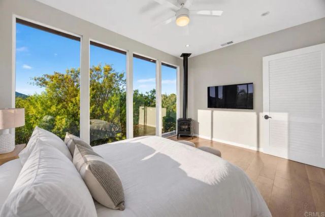 17892 Creciente Way, San Diego, CA 92127