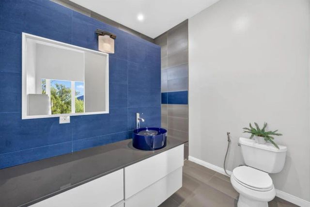 17892 Creciente Way, San Diego, CA 92127