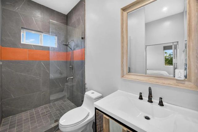 17892 Creciente Way, San Diego, CA 92127