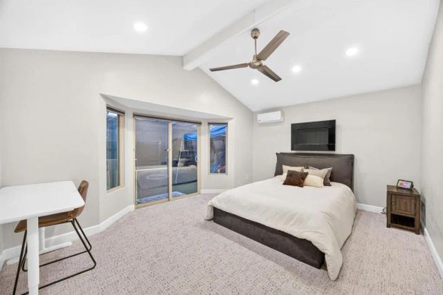 17892 Creciente Way, San Diego, CA 92127