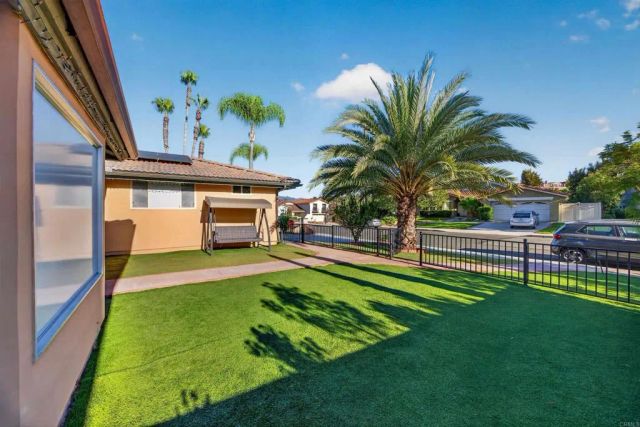 17892 Creciente Way, San Diego, CA 92127