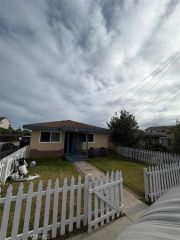 427 Hamilton, Costa Mesa, CA 92627