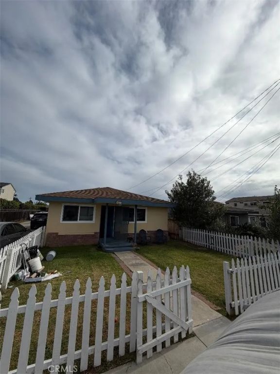 427 Hamilton, Costa Mesa, CA 92627