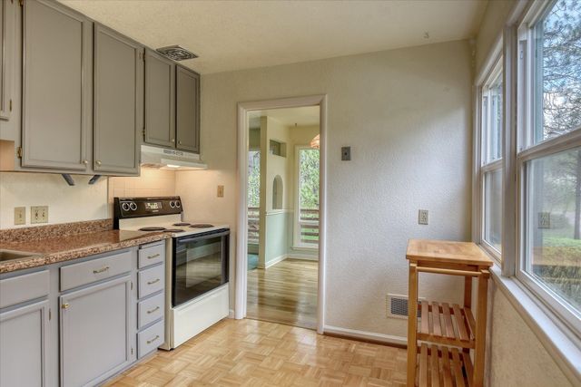 3815 S Merryweather Rd, Spokane, WA 99224