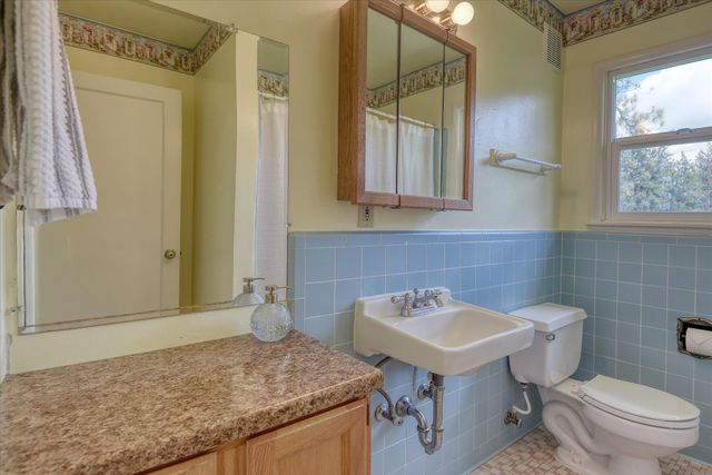 3815 S Merryweather Rd, Spokane, WA 99224