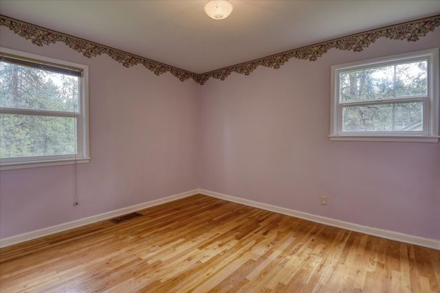 3815 S Merryweather Rd, Spokane, WA 99224