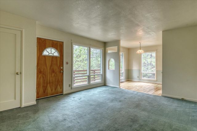 3815 S Merryweather Rd, Spokane, WA 99224