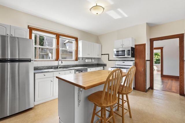 266 Fellsway W 2, Medford, MA 02155