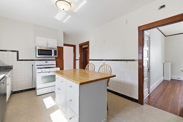 266 Fellsway W 2, Medford, MA 02155