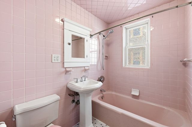 266 Fellsway W 2, Medford, MA 02155