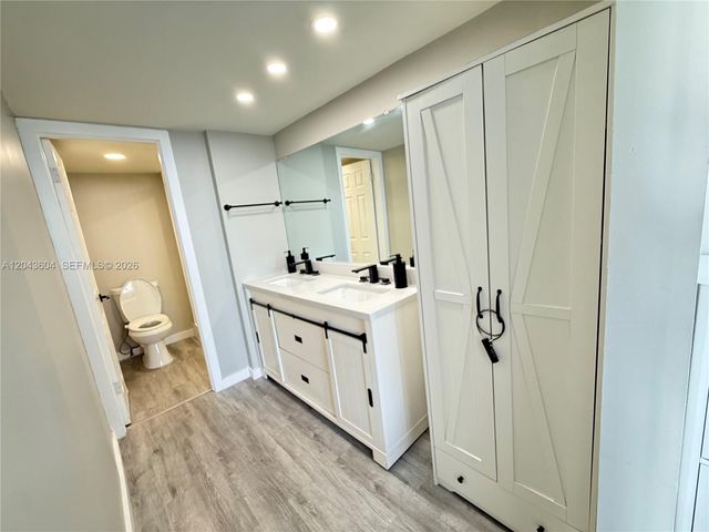 5838 Collins Avenue 15H, Miami Beach, FL 33140