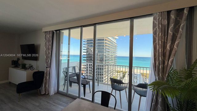 5838 Collins Avenue 15H, Miami Beach, FL 33140