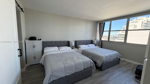 5838 Collins Avenue 15H, Miami Beach, FL 33140