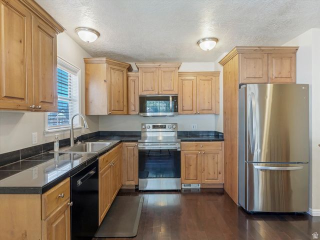 7690 S 1530 W, West Jordan, UT 84084