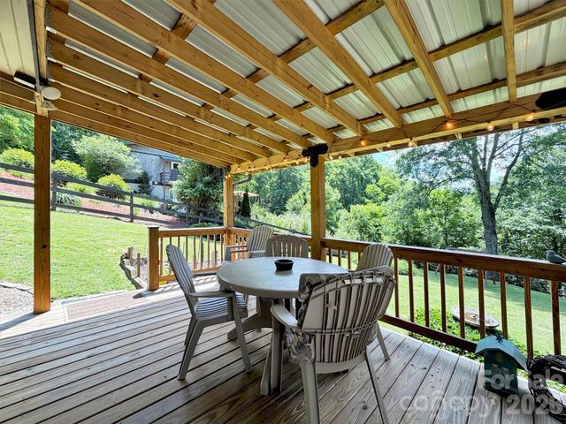 72 Sanctuary Road, Maggie Valley, NC 28751