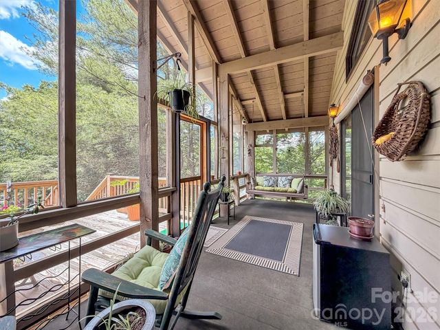 72 Sanctuary Road, Maggie Valley, NC 28751