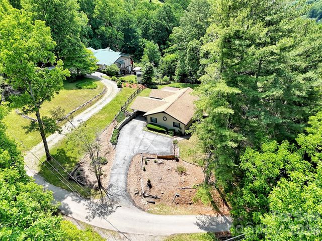 72 Sanctuary Road, Maggie Valley, NC 28751