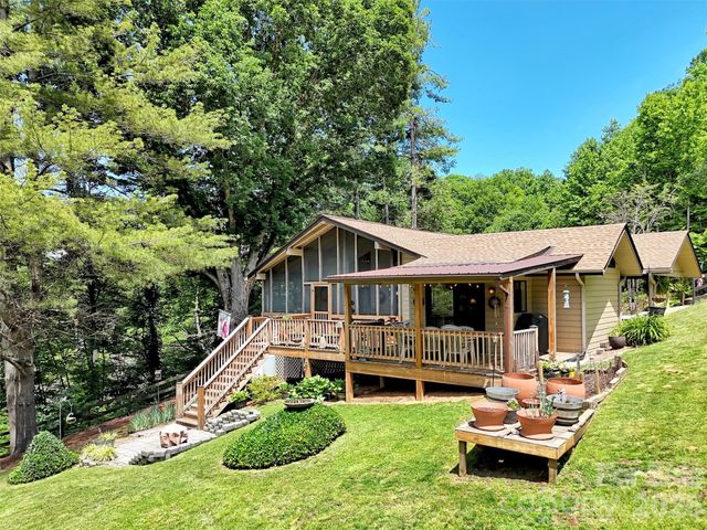 72 Sanctuary Road, Maggie Valley, NC 28751