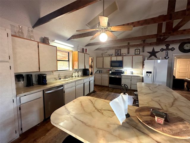 1401 County Road 199, Brownwood, TX 76801