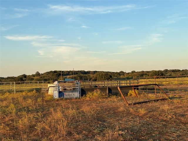 1401 County Road 199, Brownwood, TX 76801