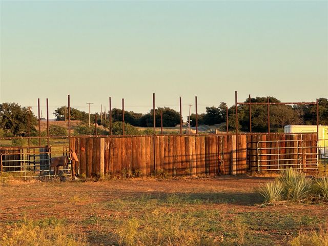 1401 County Road 199, Brownwood, TX 76801