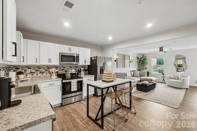 5024 Winding Jordan Lane, Charlotte, NC 28269