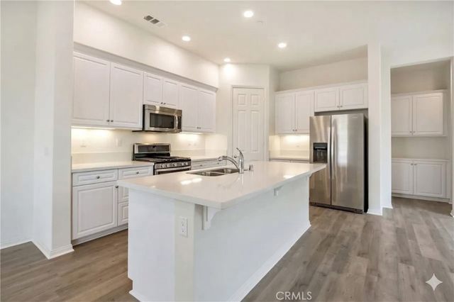 103 Plateau, Irvine, CA 92618