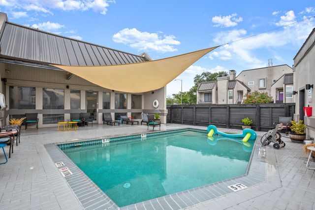 935 La Posada DR 148, Austin, TX 78752