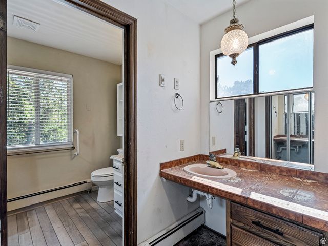 2444 E HIGH MOUNTAIN DR, Sandy, UT 84092