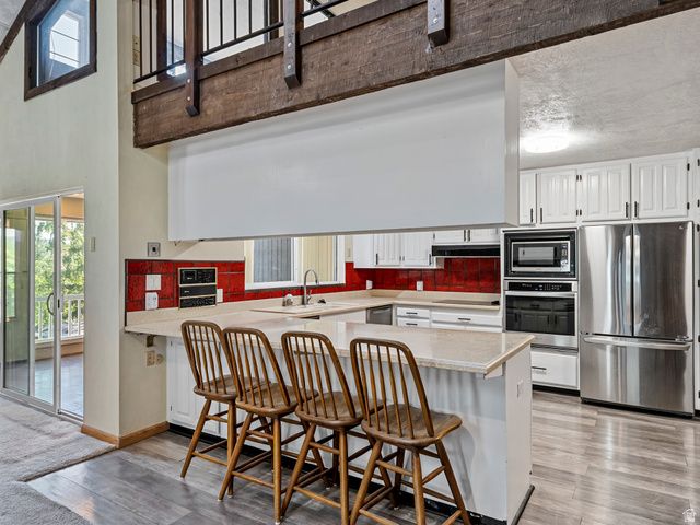 2444 E HIGH MOUNTAIN DR, Sandy, UT 84092