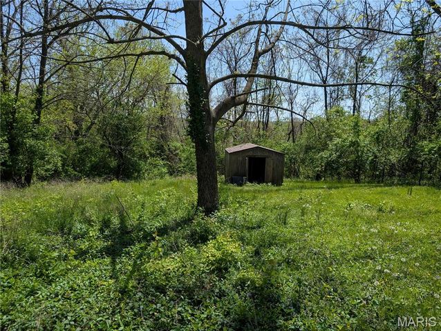 212 Woodcrest Drive, Belleville, IL 62223