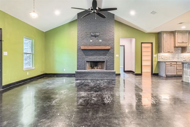 2001 Ryan Court, Weatherford, TX 76085